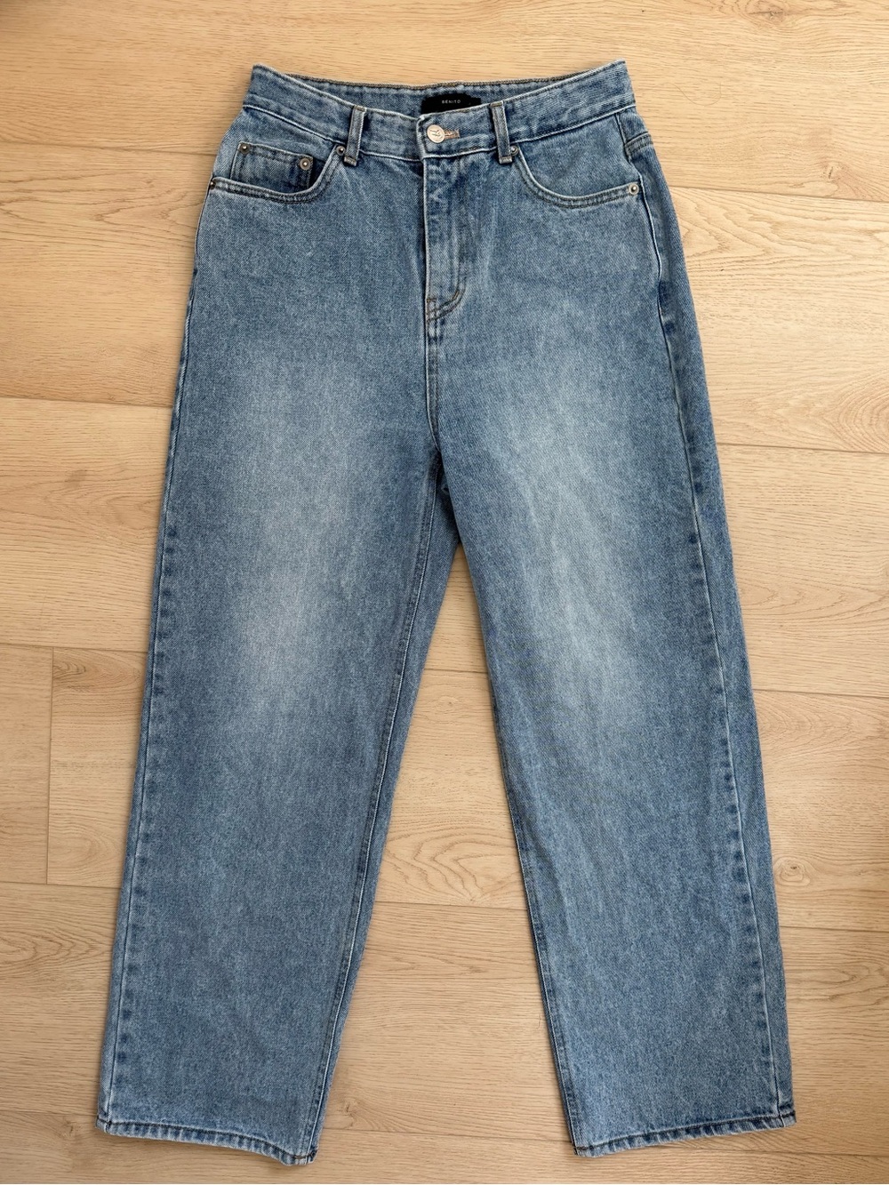 Korean Brand Benito Womens Light Blue Denim Jeans High Waisted Relaxed Straight